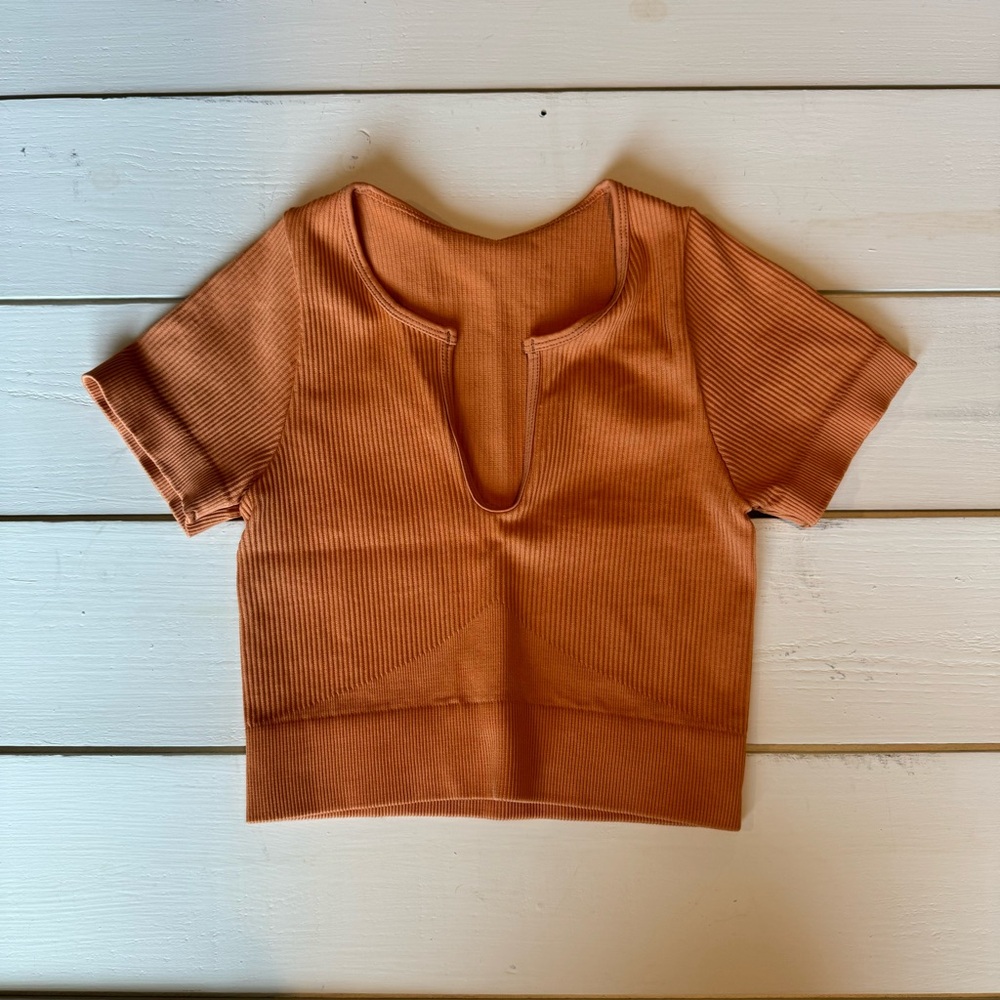 Basic Cropped Seamless Ribbed Workout Yoga Shirt Size Small Orange